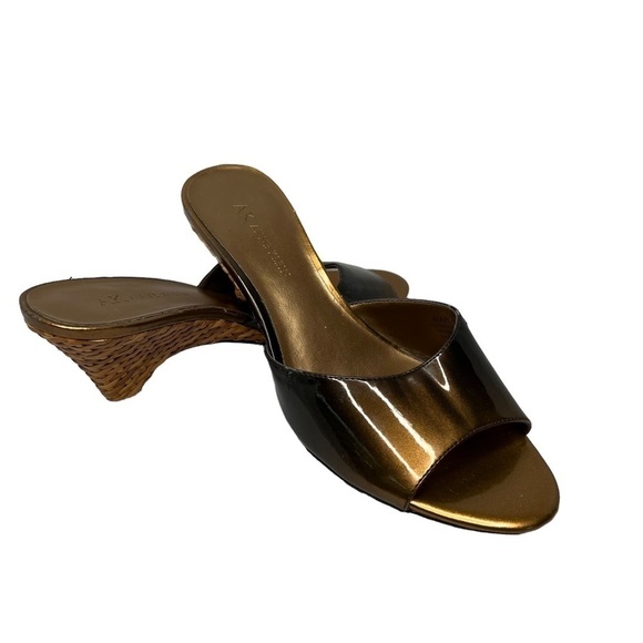 AK ANNE KLEIN Akhoola Patent Leather Wicker Wedge Slide Sandals Size 7.5 - Picture 5 of 16